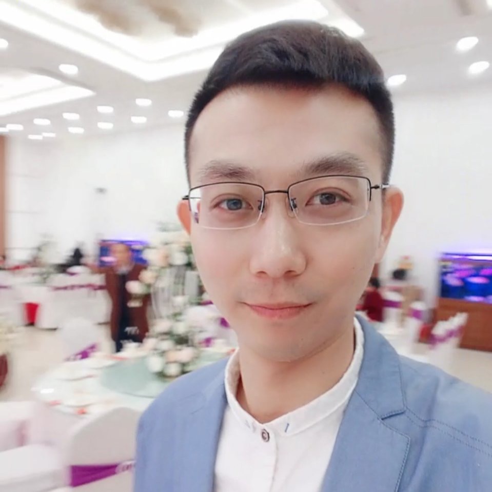 李佳（工作照）(1).jpg